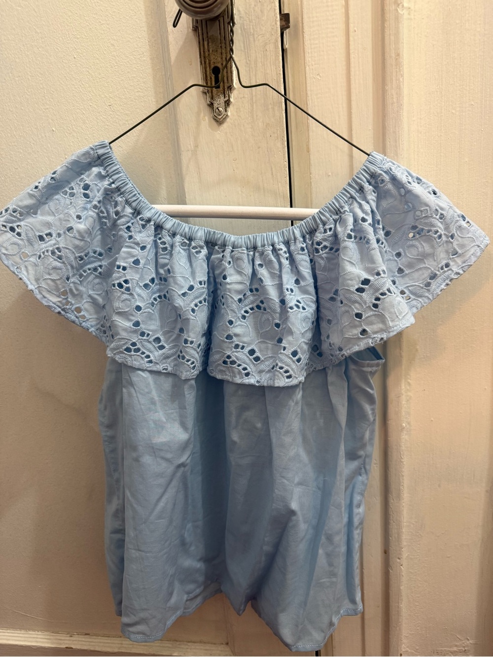 Casual top, new without tag - Picture 1 of 3